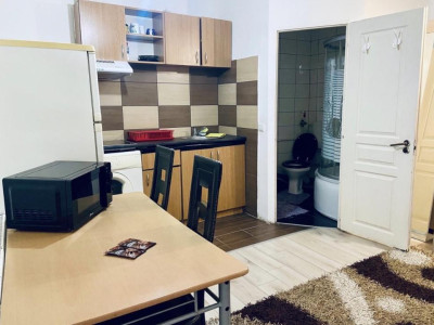 Apartament de 36 mp utili, parcare, la parter 