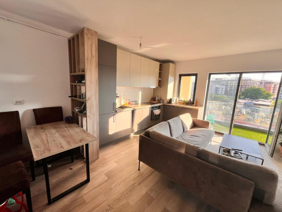 Apartament 3 Camere | 65 mp | 2 Băi + 2 Balcoane | Etaj 2/4 | Zona Somesului
