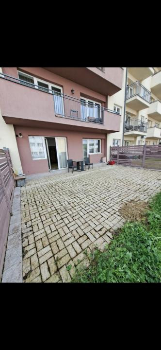 Apartament de inchiriat, 55 mp + terasa, zona Iris 