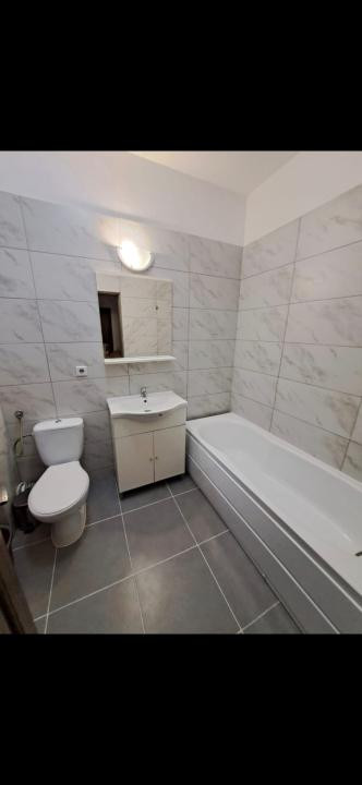 Apartament de inchiriat, 55 mp + terasa, zona Iris 
