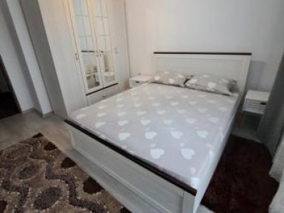 Apartament de inchiriat, 55 mp + terasa, zona Iris 