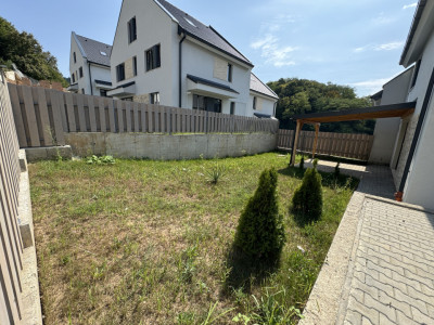 Casa tip duplex, 135mp utili, 4 camere, Semifinisata, Garaj, Zona Tauti