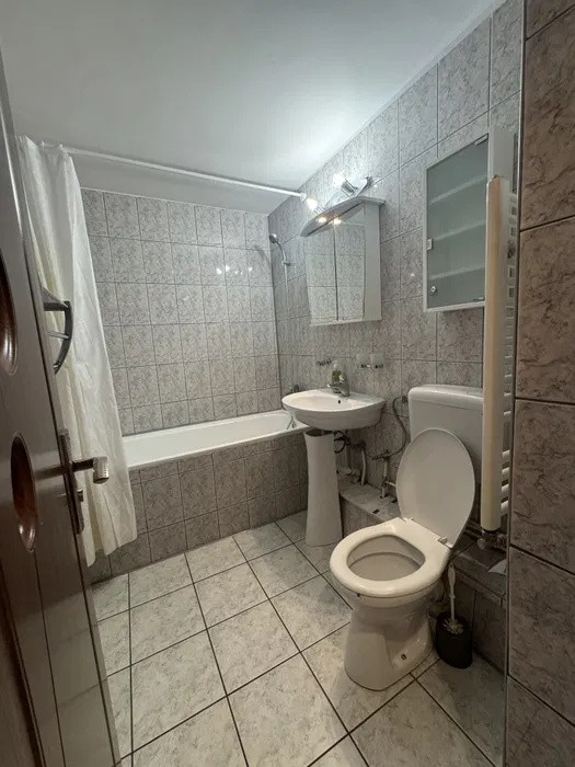 Apartament decomandat, 2 camere, 2 balcoane, 56mp, Zorilor