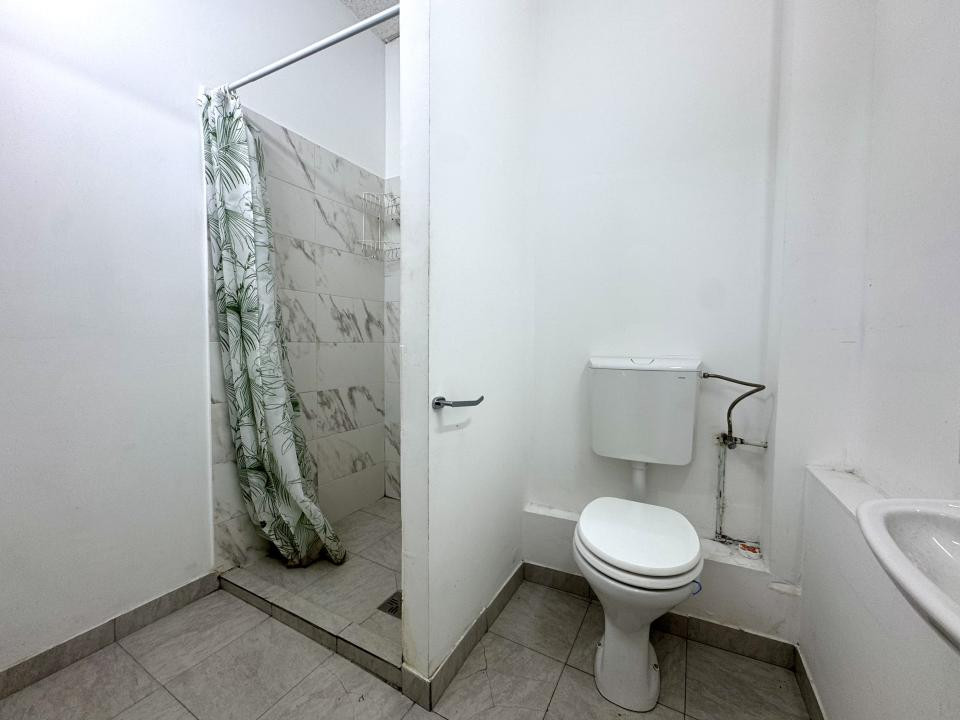 Spațiu 40 mp, parter cu vitrină, zona Platinia Shopping Center
