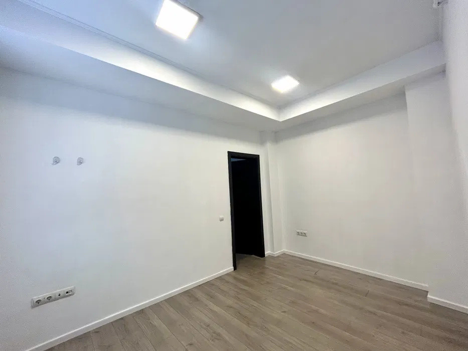 Spatiu de birou, 50 mp utili, recent renovat, parcare, zona P-ta Mihai Viteazul