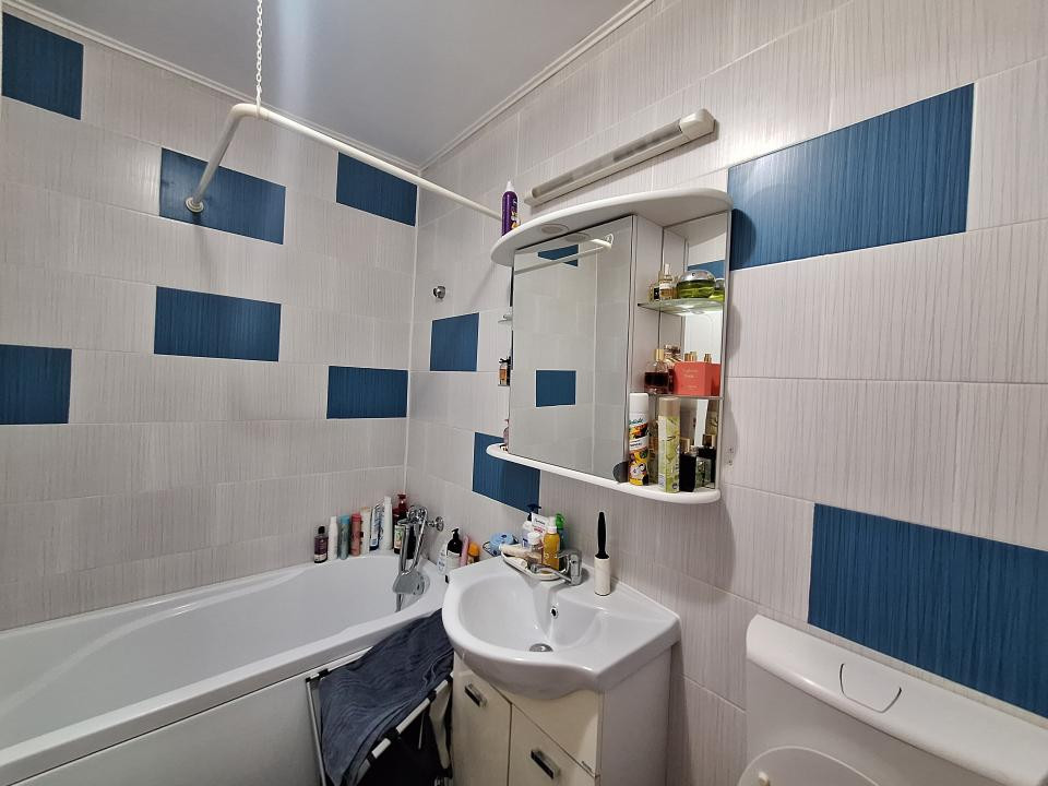 Apartament cu 2 camere, 39 mp, zona Florilor