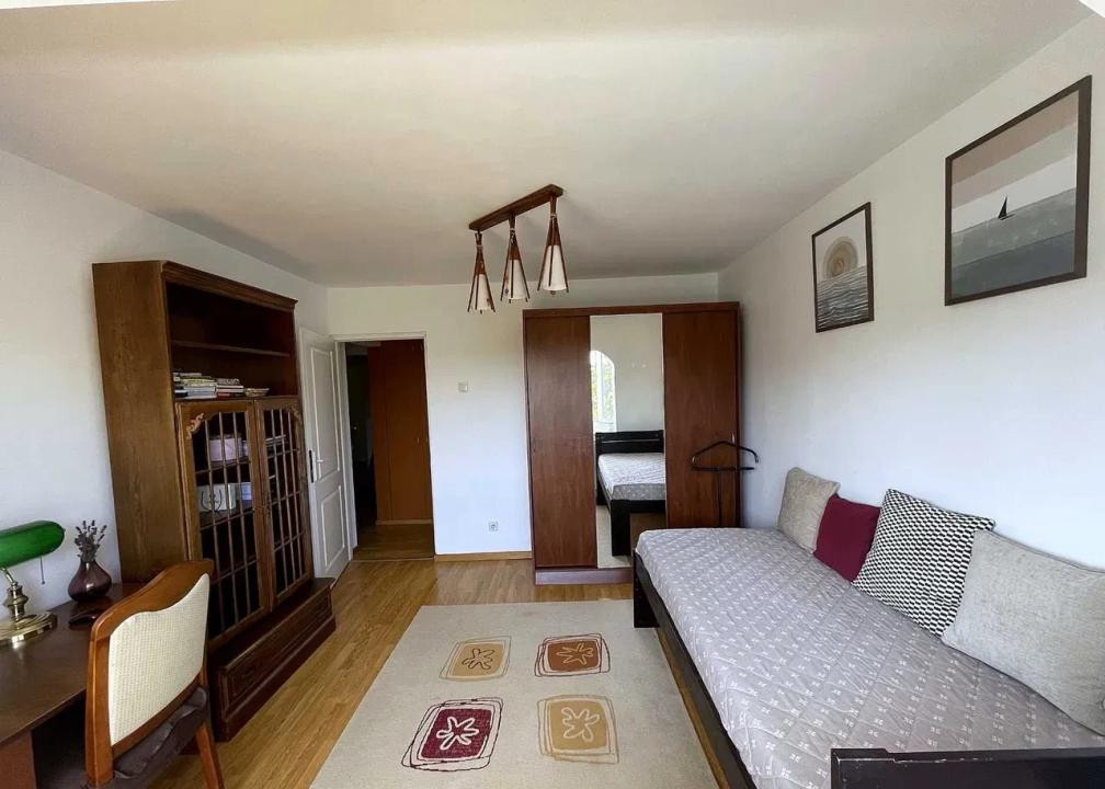 Apartament 4 camere decomandat 2 bai, Titulescu langa FSPAC 