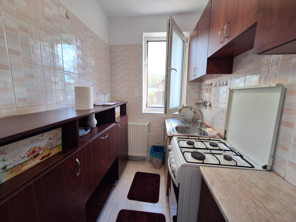 Apartament cu 2 camere, 36,5 mp, balcon, zona Parcului Poligon