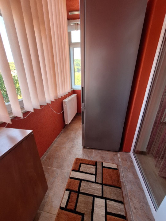 Apartament cu 2 camere, 36,5 mp, balcon, zona Parcului Poligon