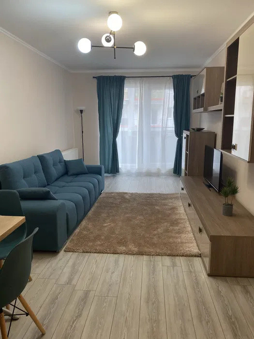 Apartament decomandat, 2 balcoane, zona Abatorului