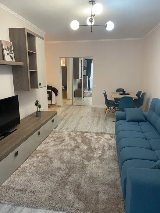 Apartament decomandat, 2 balcoane, zona Abatorului
