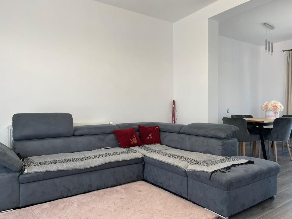 Casă individuala de vanzare cu 4 camere, amplasata pe un teren de 412 mp!