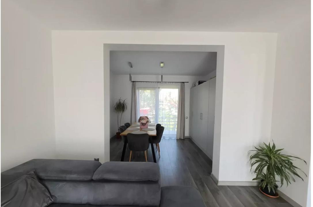 Casă individuala de vanzare cu 4 camere, amplasata pe un teren de 412 mp!