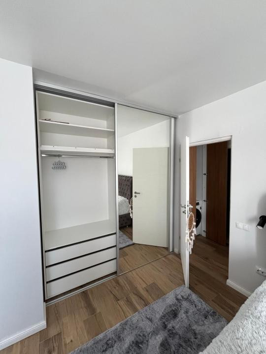 Apartament modern de inchiriat, 2 camere cu terasa si parcare subterana!