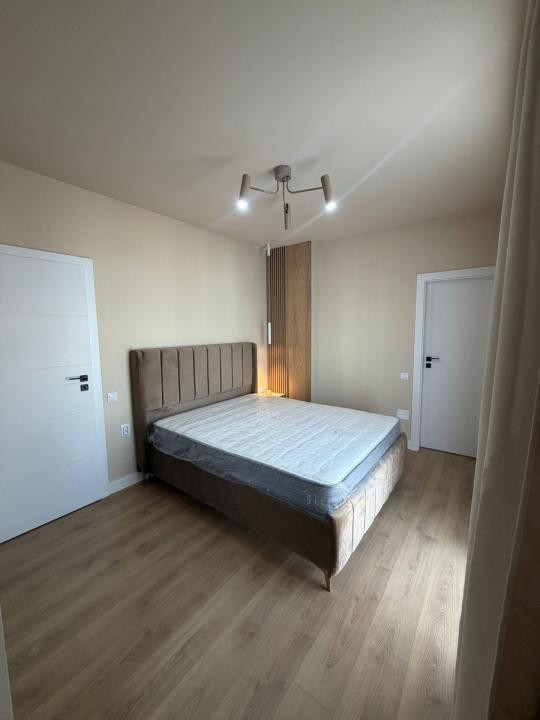 Apartament cu 3 camere, 66 mp, parcare, balcon, zona Tineretului