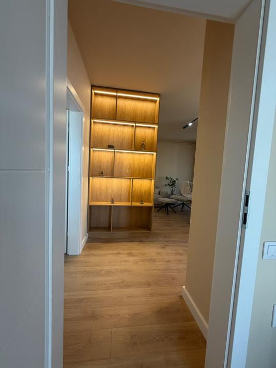 Apartament cu 3 camere, 66 mp, parcare, balcon, zona Tineretului