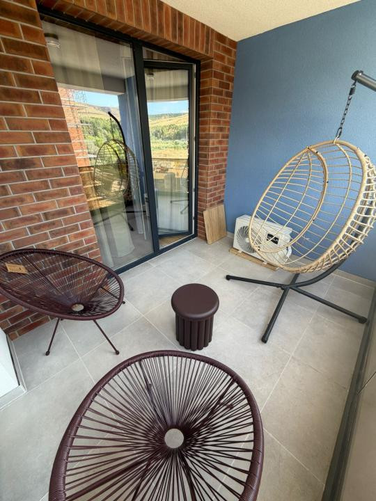 Apartament cu 3 camere, 66 mp, parcare, balcon, zona Tineretului