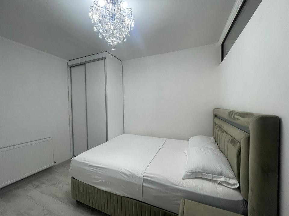 Apartament de vanzare 4 camere in zona Cetatii!