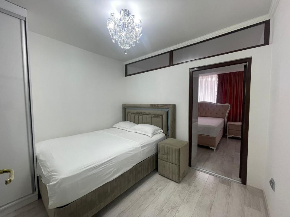 Apartament de vanzare 4 camere in zona Cetatii!