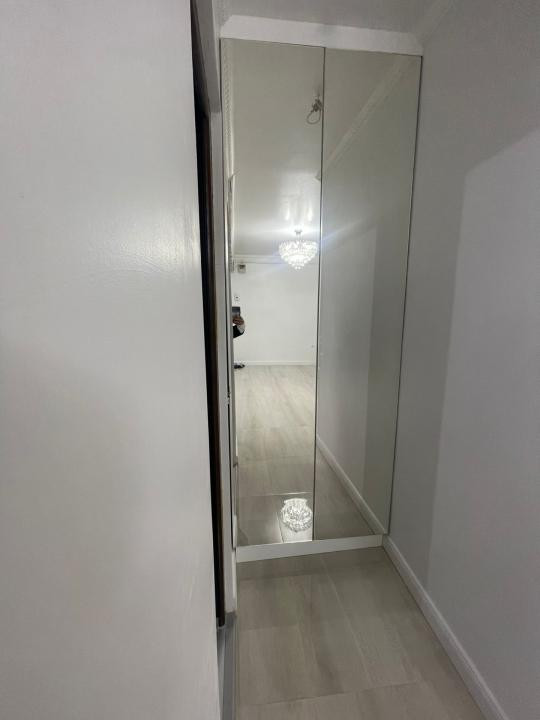 Apartament de vanzare 4 camere in zona Cetatii!