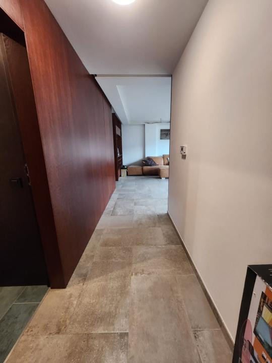 Apartament cu 3 camere, 66 mp, balcon, zona Teilor