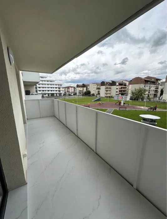 Apartament in bloc nou, finisat modern, zona Eroilor