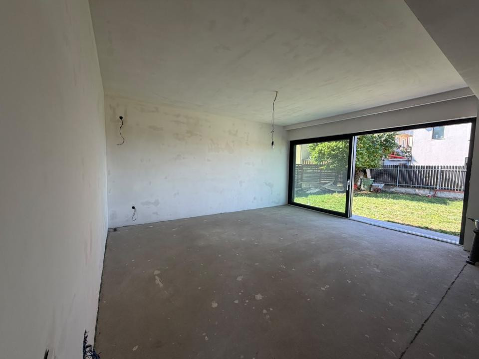 Casa individuala, 5 camere, amplasat pe un teren de 450 mp zona Subcetate!