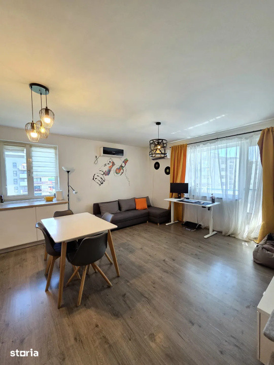 Apartament cu 3 camere, etaj intermediar, zona clinicii AMETHYST
