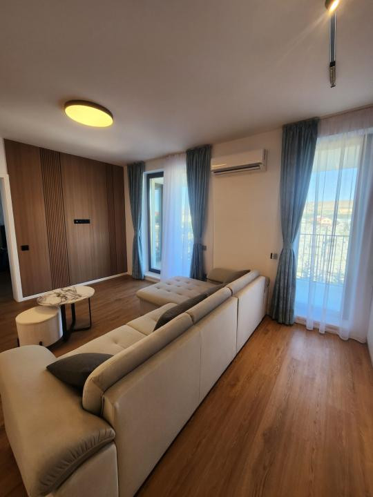 Apartament cu 2 camere, 55 mp, parcare, zona Eroilor