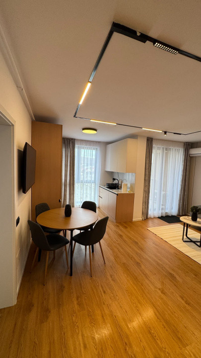 Apartament cu 2 camere, 55 mp, parcare, zona Eroilor