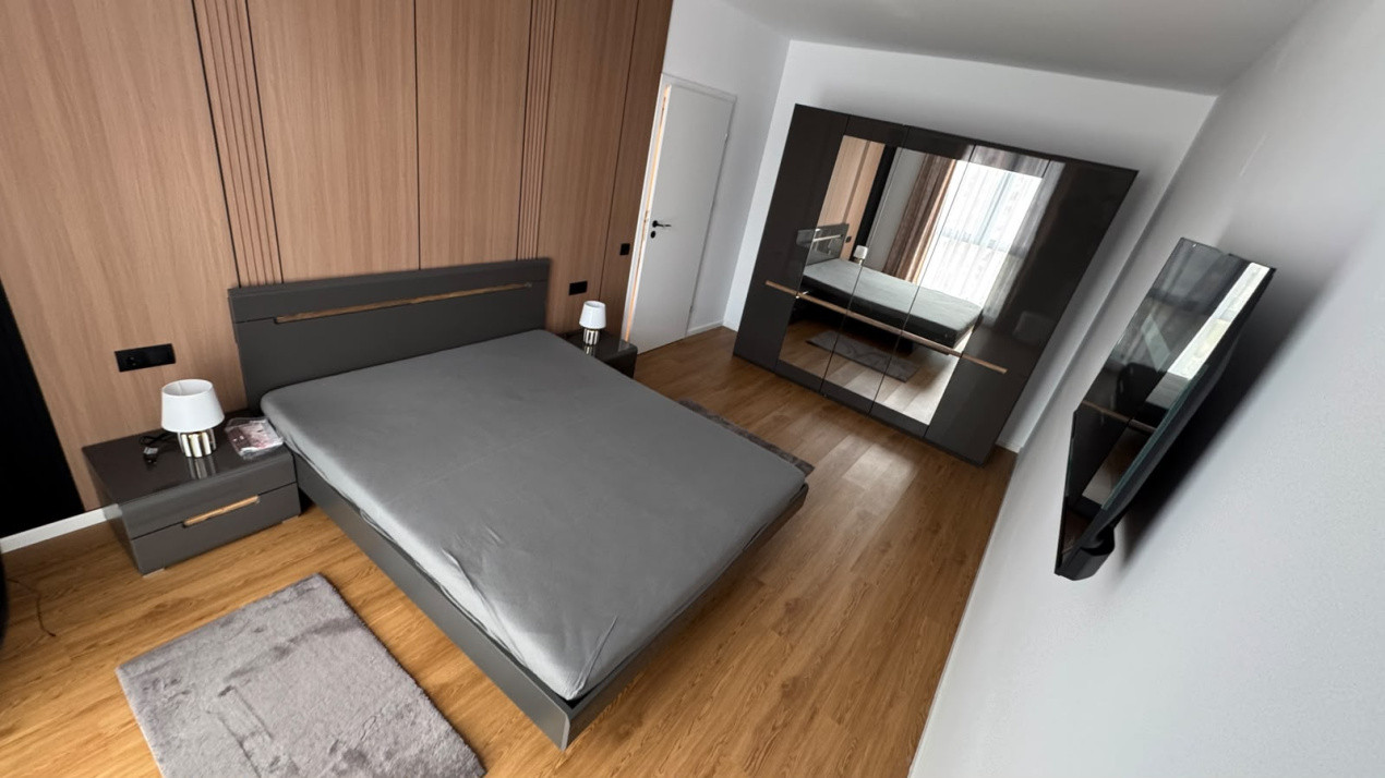 Apartament cu 2 camere, 55 mp, parcare, zona Eroilor