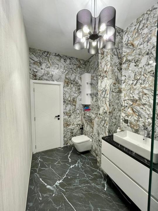 Apartament de 2 camere, 55 mp utili, ultrafinisat, zona Parcul Poligon