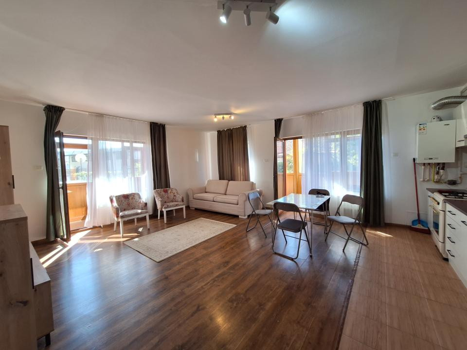 Apartament spatios, parcare, 3 balcoane, zona LIDL