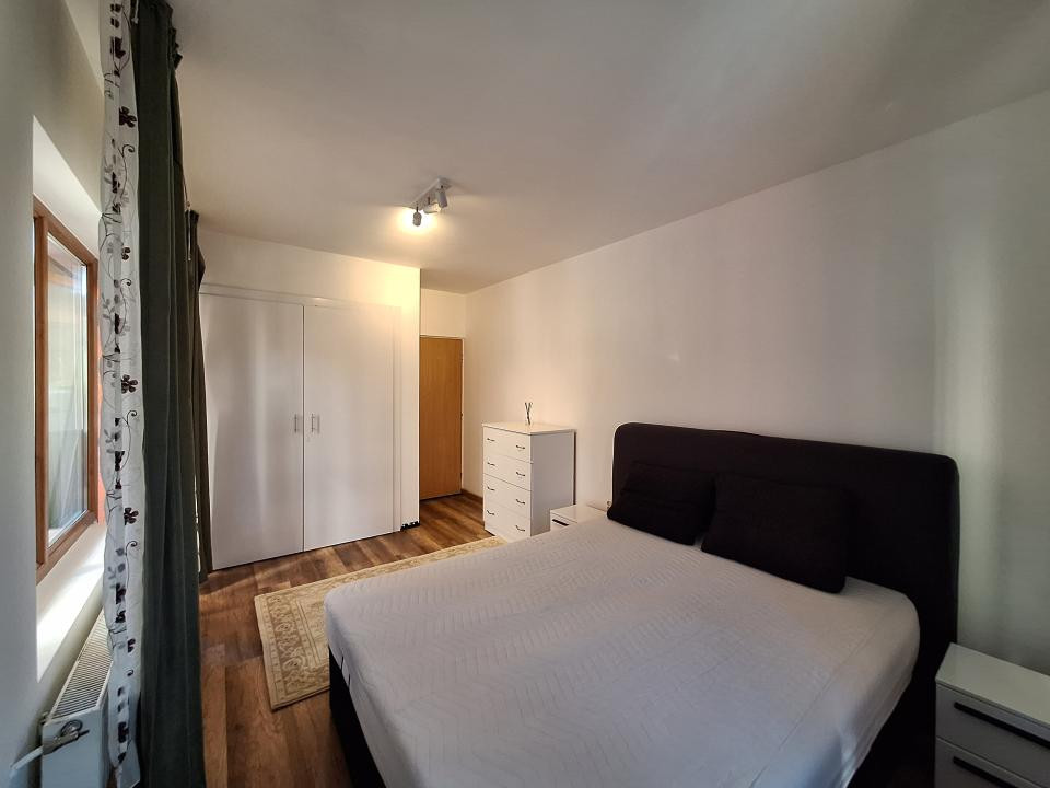 Apartament spatios, parcare, 3 balcoane, zona LIDL