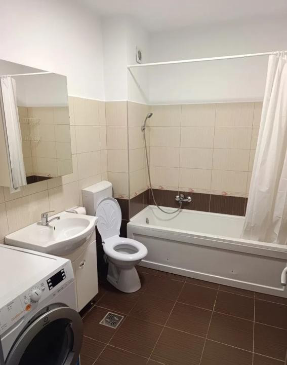 Apartament 1 camera de inchiriat in zona Centrala pe Eroilor din Floresti!