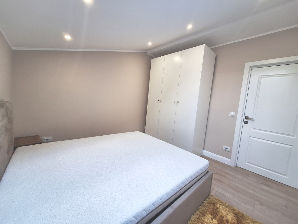 Apartament cu 2 camere, 45 mp, balcon, parcare, zona Tineretului