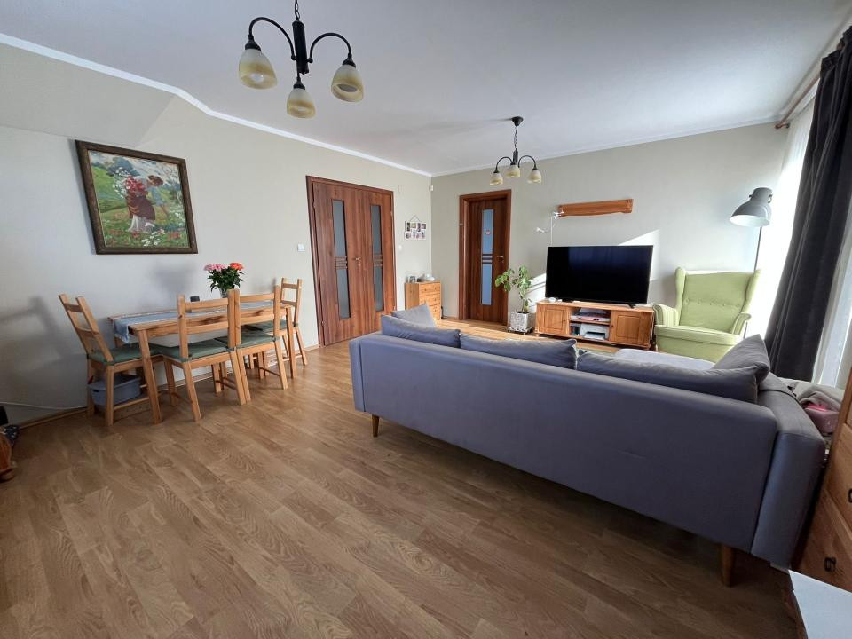 Casa individuala, 7 camere, teren 1076 mp!