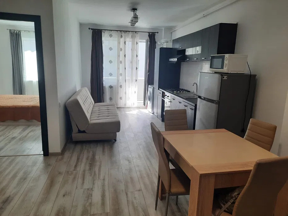 Apartament cu 2 camere, etaj intermediar, zona BMW