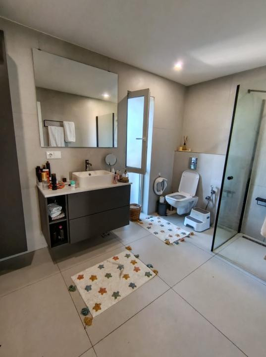 DUPLEX ULTRA-LUX | 4 CAMERE | TEREN 250 MP | 2 PARCĂRI 