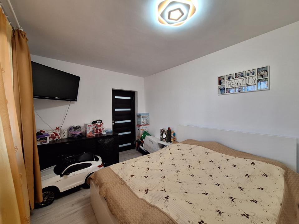 Apartament cu 3 camere, 70 mp, zona Eroilor