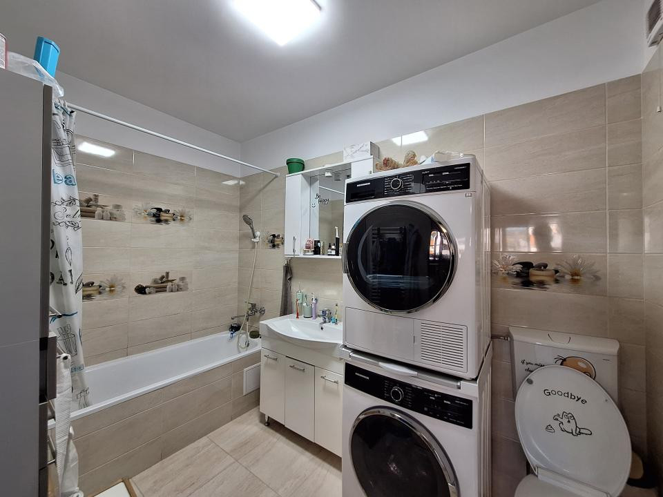 Apartament cu 3 camere, 70 mp, zona Eroilor