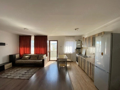 Apartament de inchiriat 3 camere si parcare, zona centrala!