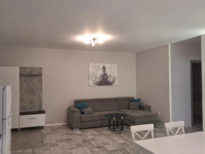 Apartament cu 2 camere, etajul 1, balcon, zona Terra