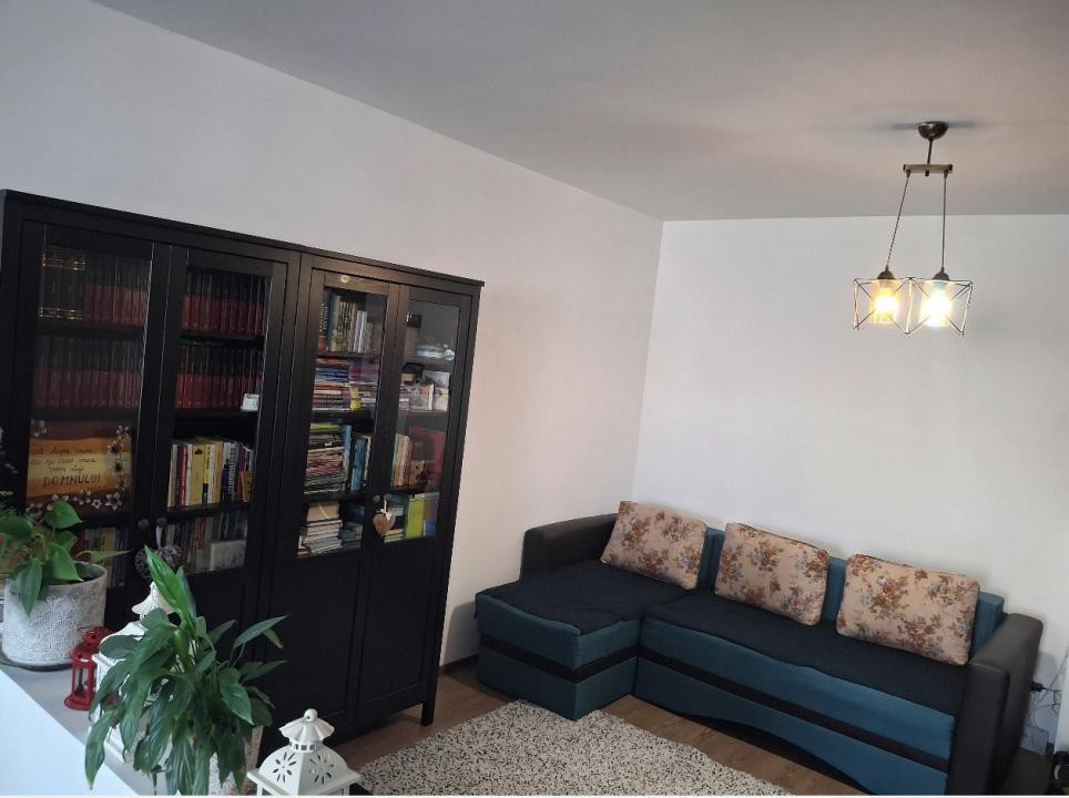 Apartament de 2 camere ultra lux, 57 mp , etaj intermediar, zona Metro