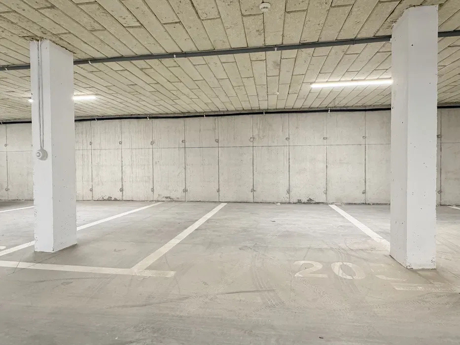 Apartament de 2 camere , 45   mp, ultrafinisat EROILOR 