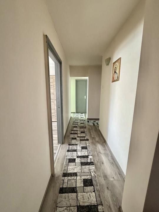 Apartament cu 4 camere,2bai,etaj intermediar,Manastur zona Piața Flora