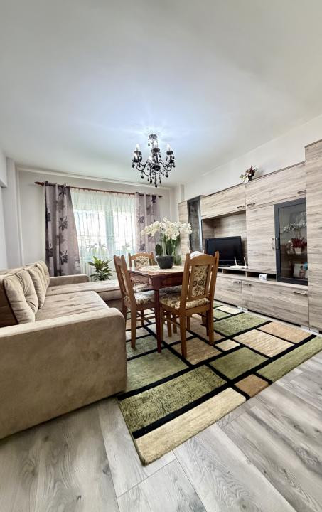 Apartament cu 4 camere,2bai,etaj intermediar,Manastur zona Piața Flora