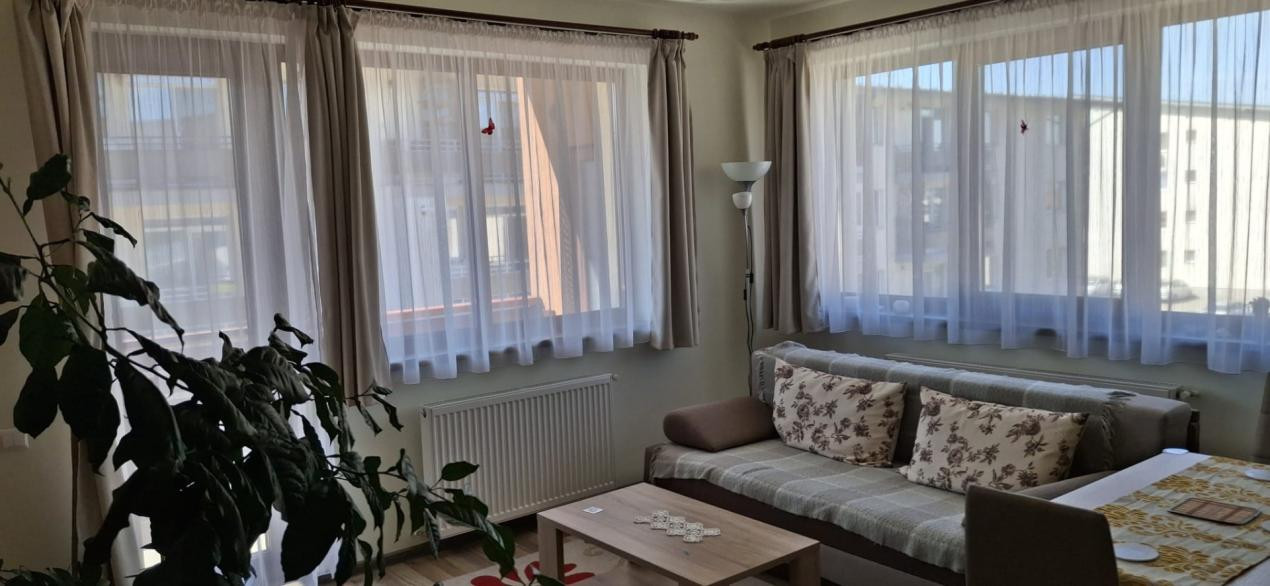 Apartament de inchiriat 3 camere zona Eroilor!