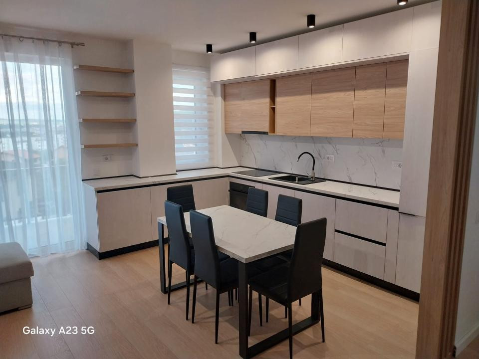 Apartament modern 3 camere 2 bai+terasa 12mp, Zona Vivo Mall, Parcare 
