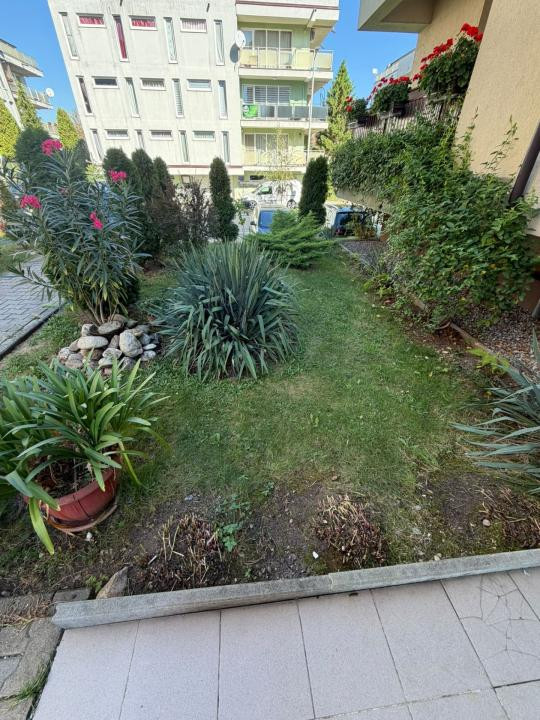 Apartament de vanzare 3 camere zona Lidl Strada Eroilor!
